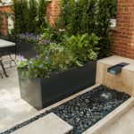 Remodelación de un patio con una fuente